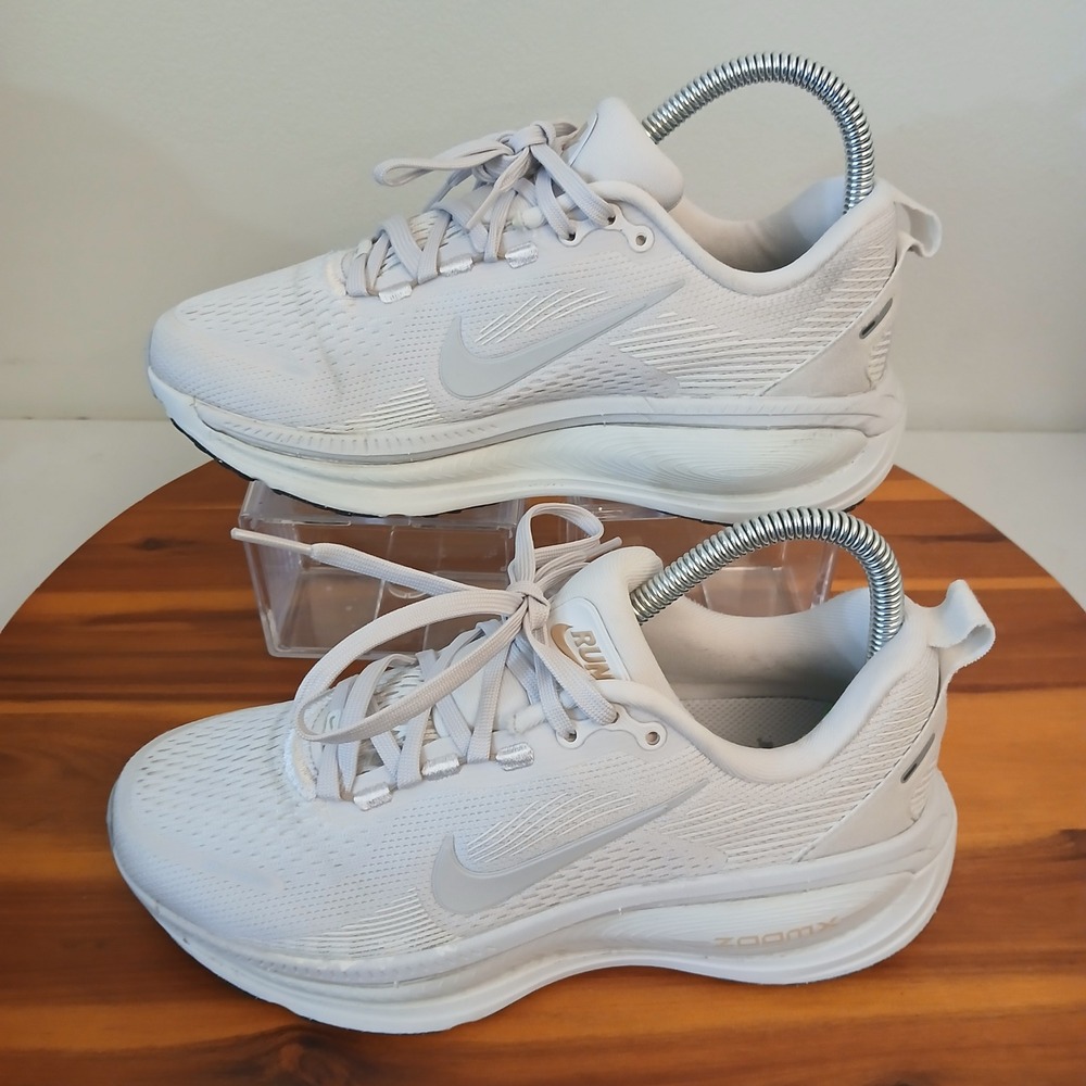 Nike ZoomX Vomero 17 Womens 6.5 White Running Shoes Sneakers HM6804-007
